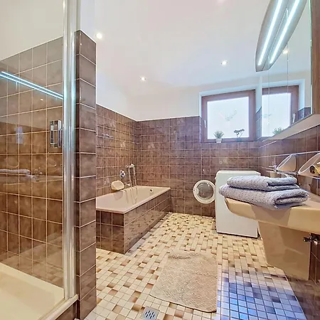 Lanzinger By Interhome Soll